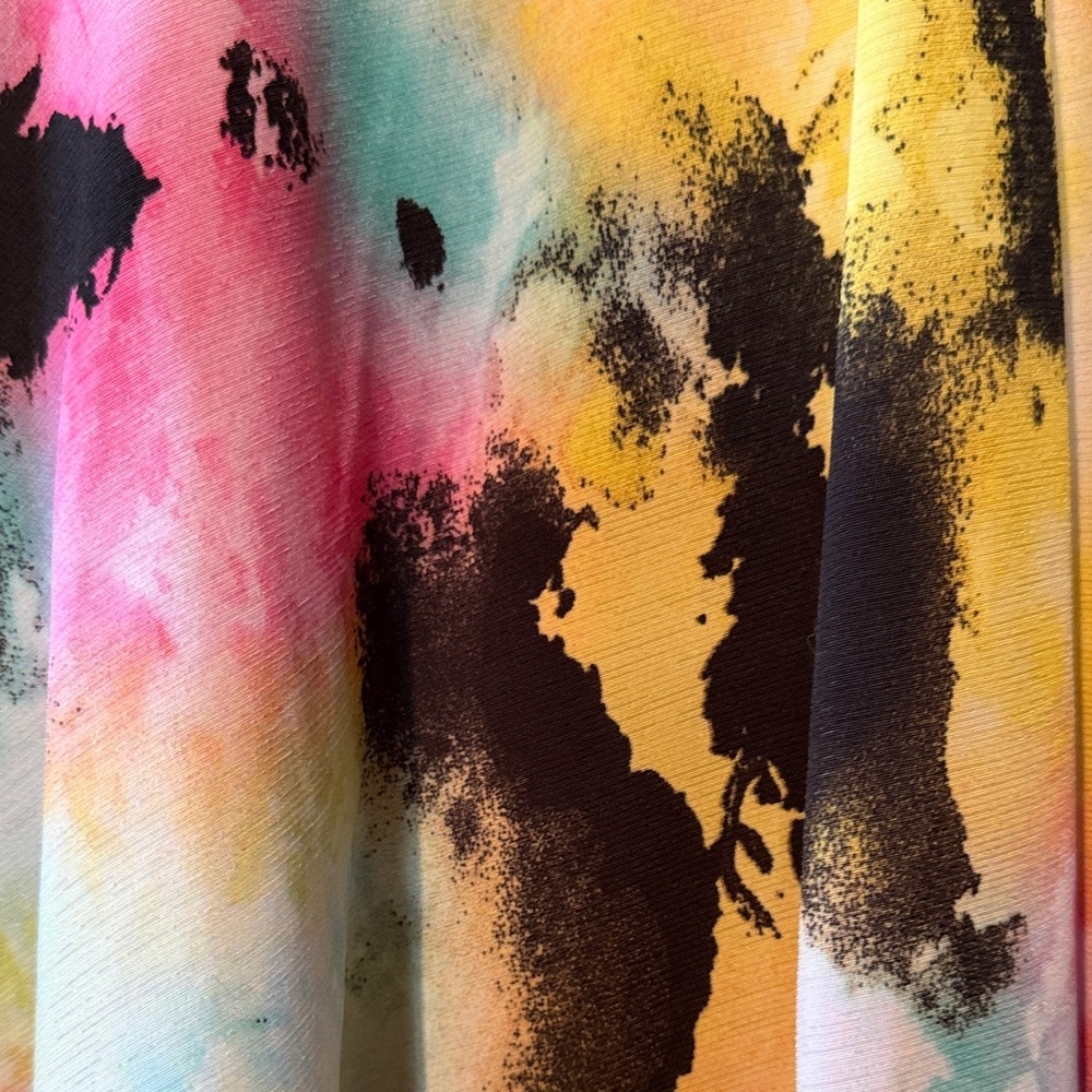 Women's Multi-Color V-Neck High-Low Top - Picture 2 of 4